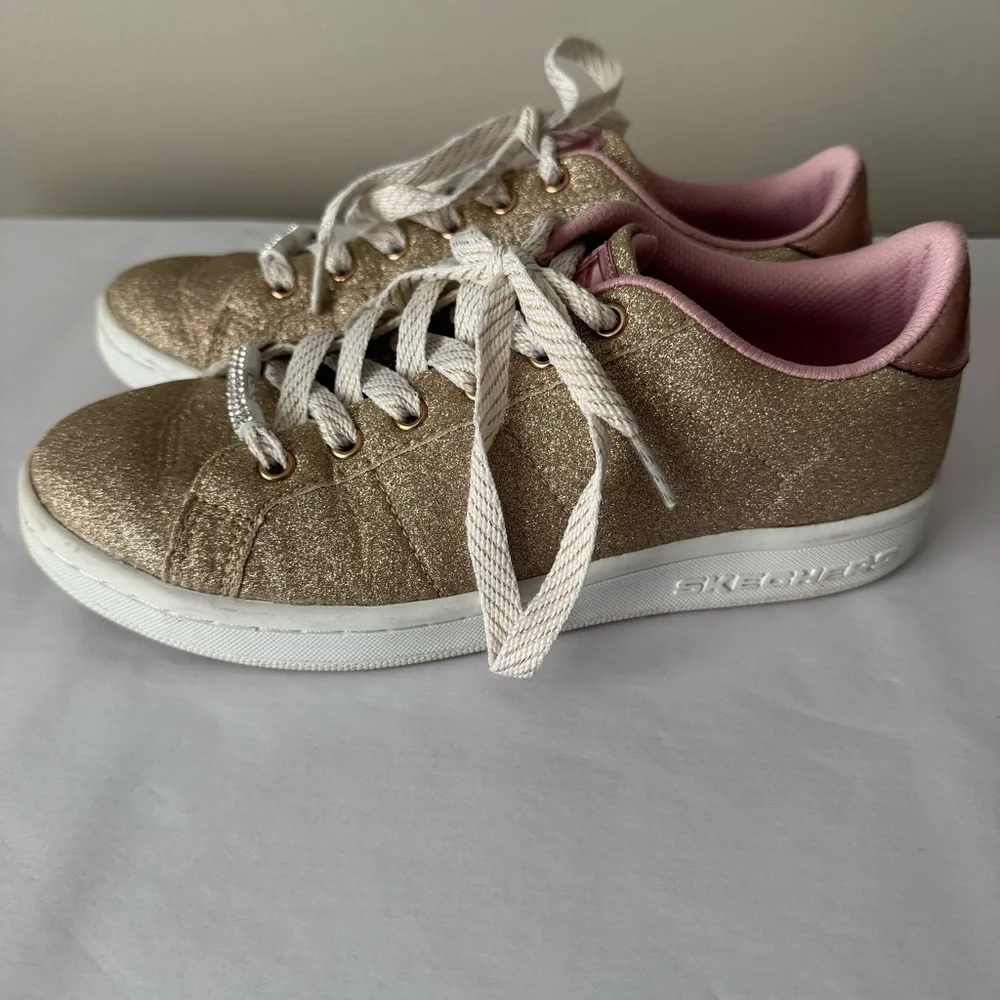 SKECHERS Size 5 Big Girls Sparkly Gold Sneakers
